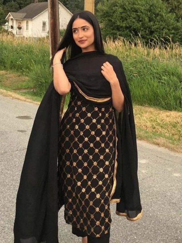 रोज काळे कपडे घातल्याने काय होते माहितेय?