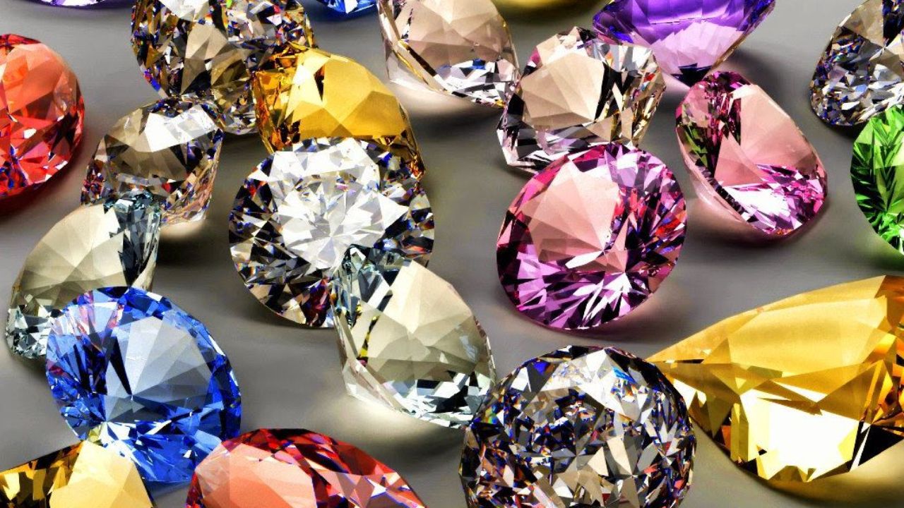 Lucky Gemstone: ‘ही’ शक्तिशाली रत्ने परिधान करा, मिळेल उत्तम पगार, प्रमोशनची संधी