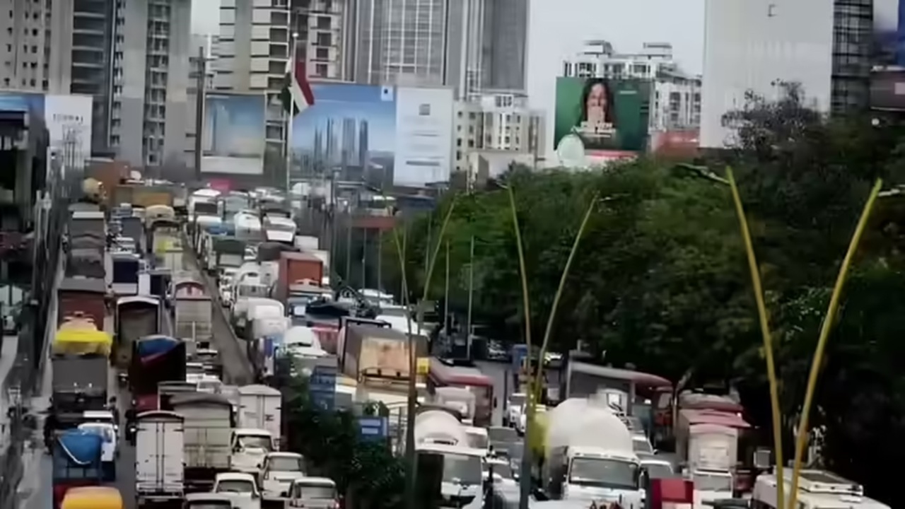Thane Ghodbunder Road: ठाणेकरांची होणार वाहतूक कोंडी, घोडबंदर रोडवर शुक्रवारपासून वाहतूकीत बदल, असे असतील पर्यायी मार्ग
