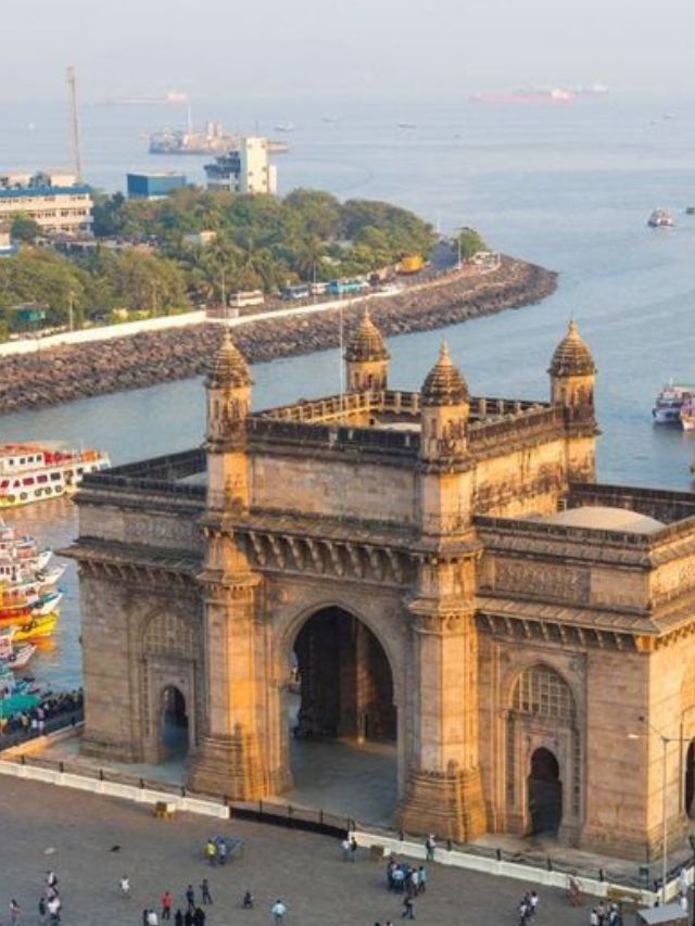 मुंबईतील अशी ठिकाणं जी आजंही 'बॉम्बे' नाव लावतात