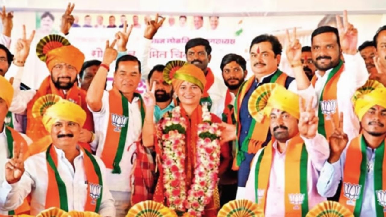 जामखेडचा राजकीय पॅटर्नच वेगळा! नगरपरिषद निवडणुकीत विजेत्यांबरोबरच पराभूत उमेदवारांचा सुद्धा केला सन्मान