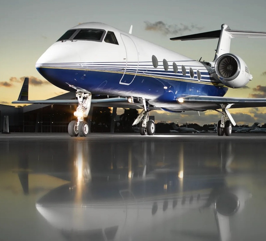 Private Jets Demand: इंडिगो संकटाचा फायदा! चार्टर्ड फ्लाईट मार्केटमध्ये अभूतपूर्व तेजी; कॉर्पोरेट्स व लग्न समारंभांसाठी मागणीत वाढ