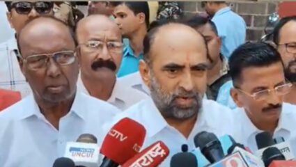 Kolhapur Corporation Elections : हद्दवाढ कृती समितीच्या वतीने महापालिकेसमोर शंखनाद आंदोलन