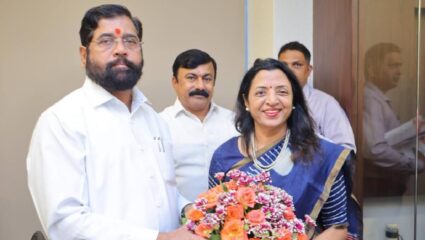 घरांचे प्रश्न मार्गी लावणारे ‘हाउसिंग मॅन’ राज्याला लाभले, मनीषा कायंदेंकडून एकनाथ शिंदें यांचे अभिनंदन