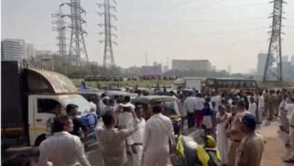 Mumbai : चुनाभट्टीजवळ आंबेडकर अनुयायांनी रस्ता रोखला