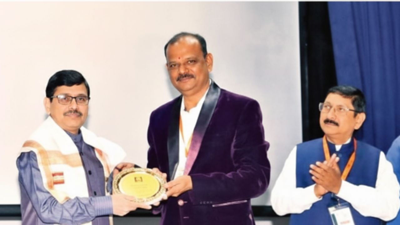 शैक्षणिक धोरणात महत्त्वपूर्ण तरतुदी, मुंबई विद्यापीठाचे कुलगुरू डॉ. रवींद्र कुलकर्णी यांनी केले प्रतिपादन