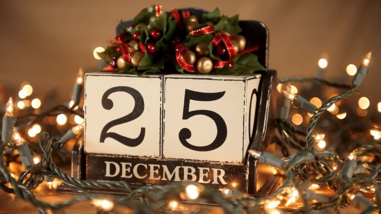 Christmas 2025 : अंकांचा अनोखा योग! शतकातून एकदाच येणाऱ्या तारखेमुळे यंदाचा ख्रिसमस ठरतोय खास