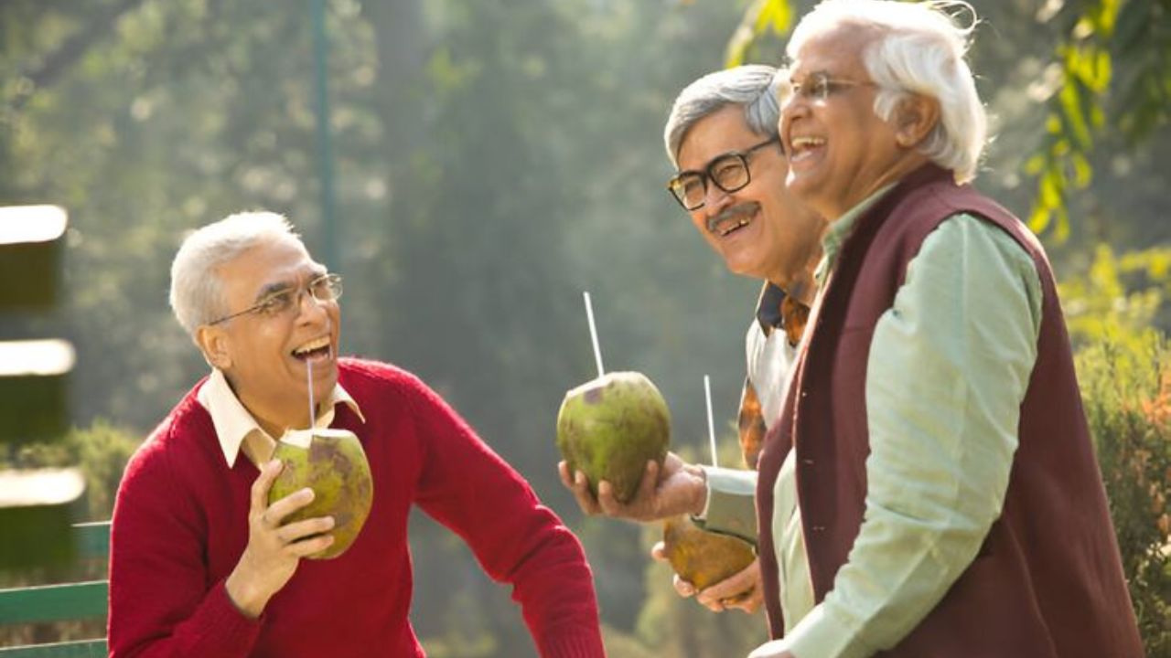 ‘असहाय्यतेचे ठिकाण’ ते सन्मानाचं सुरक्षित घर… वृद्धांसाठी आदरणीय ठरतायेत वृद्धाश्रम