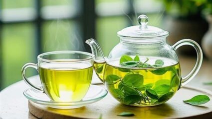 FSSAI चा मोठा निर्णय: आता ‘ग्रीन टी’ला आता चहा म्हणता येणार नाही; विक्रेत्यांवर कारवाईचा इशारा