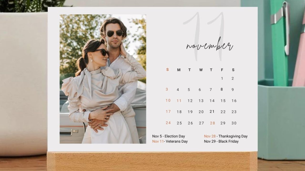 कस्टमाईज गिफ्ट्स - तुम्ही तुमच्या आवडीच्या व्यक्तीला कस्टमाईज नेम नेकलेस, फोटो-प्रिंट, पर्सनल कॅलेंडर २०२६, हँड-स्केच पोर्ट्रेट अशा वस्तू युनिक वस्तू गिफ्ट करु शकता.