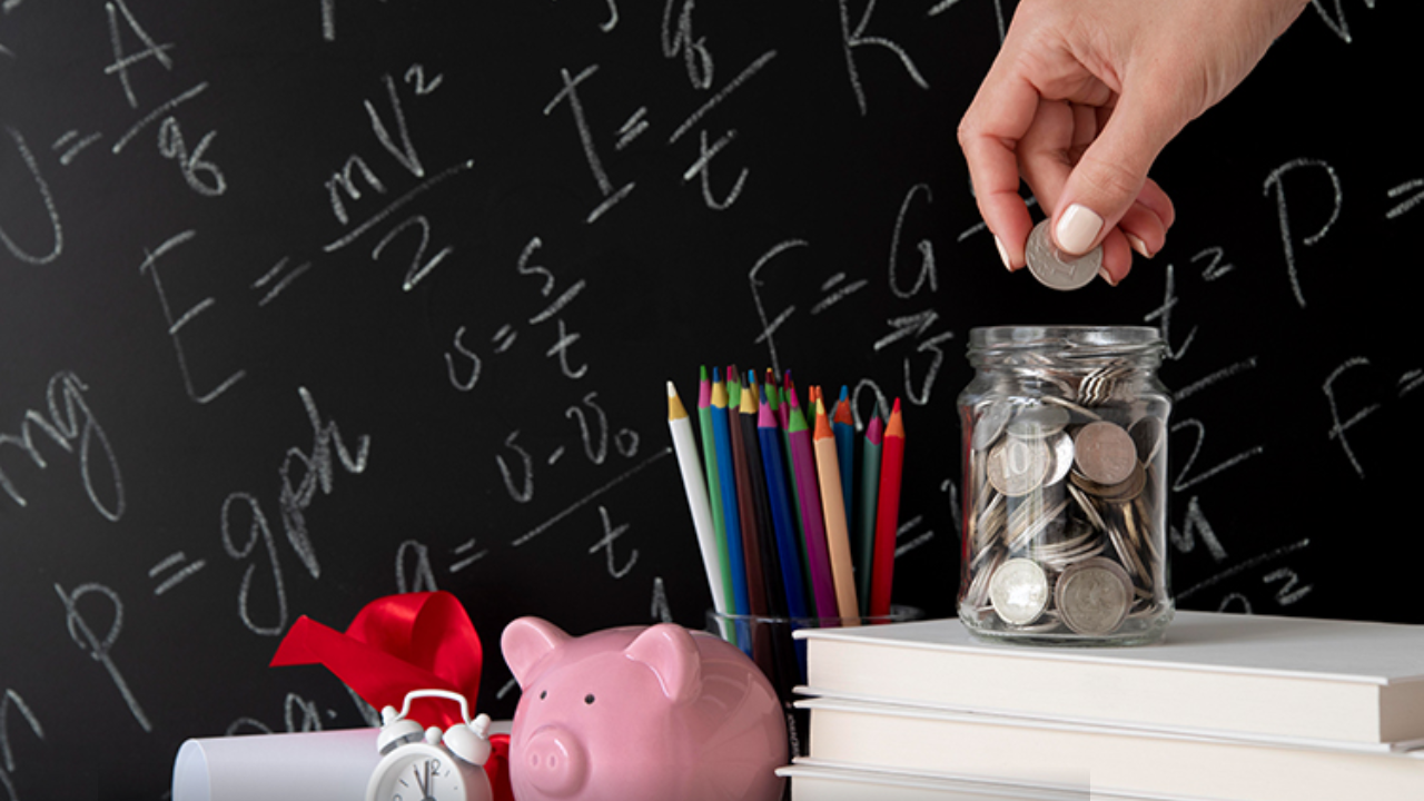 विद्यार्थी स्वाधारच्या प्रतीक्षेत! ४५६० विद्यार्थ्यांच्या खात्यात २२.४४ लाख जमा