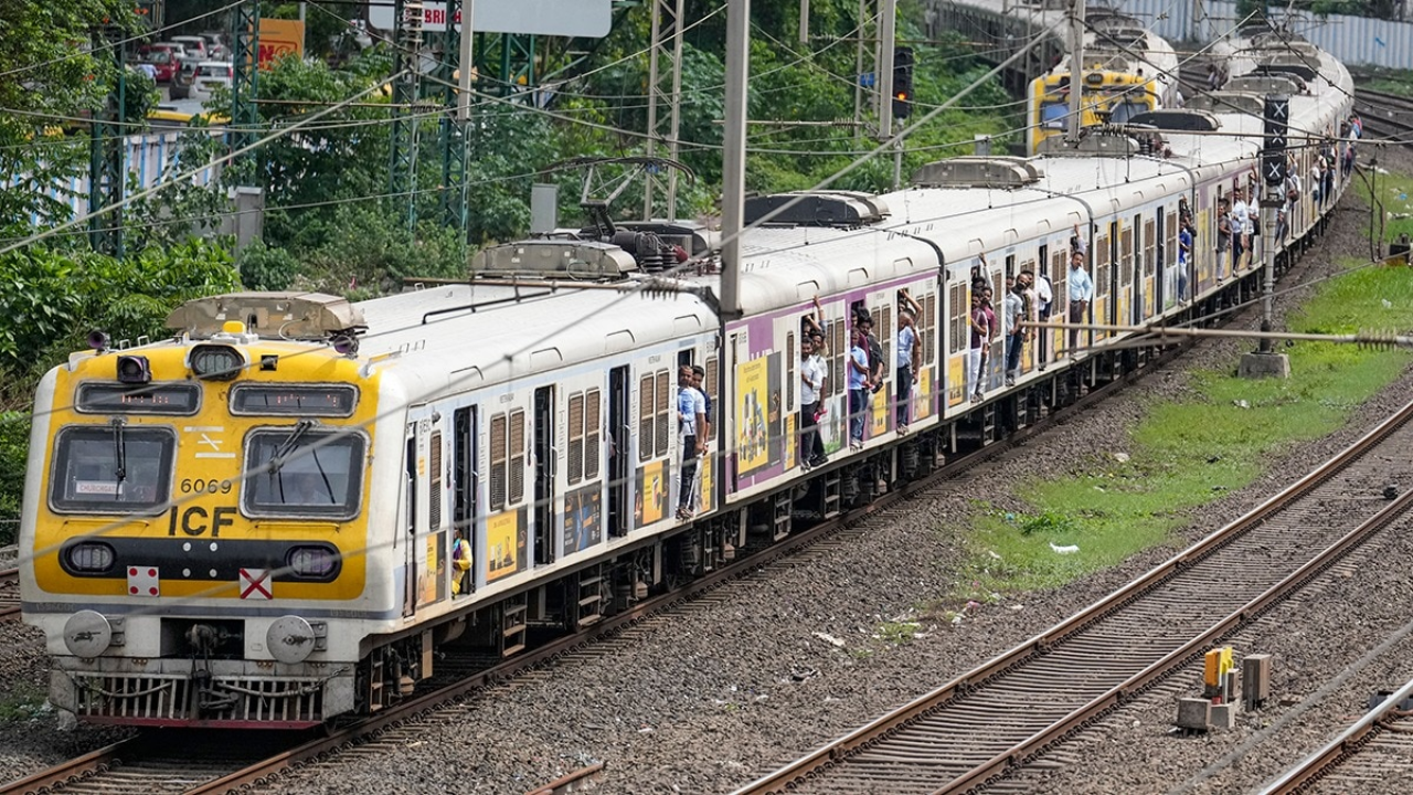 IBPS RRB Admit Card 2025 जारी; ऑफिस असिस्टंट व ऑफिसर पदांच्या परीक्षेला सुरुवात