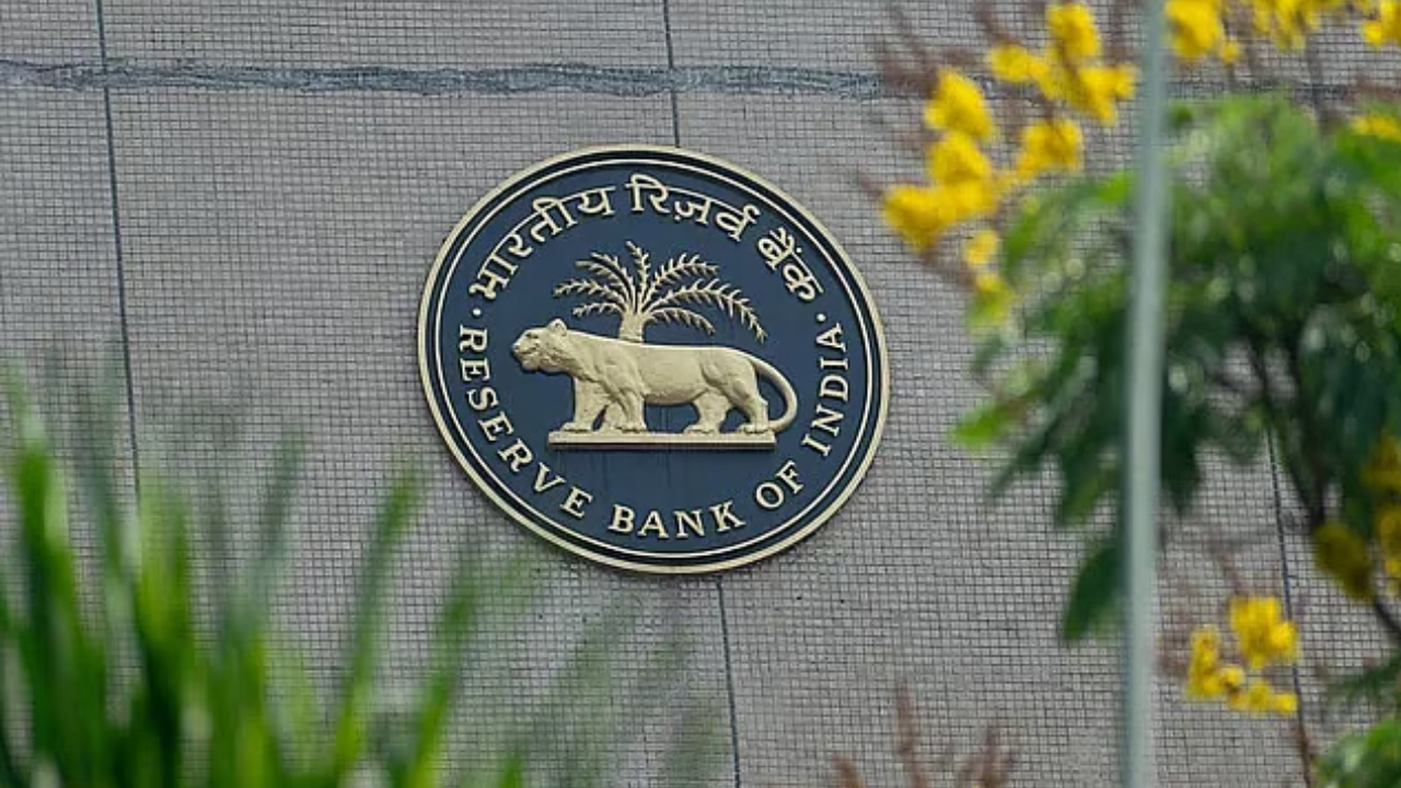 RBI मध्ये भरती! ९० पेक्षा जास्त तरुणांना देणार नोकरी, आताच करा अर्ज