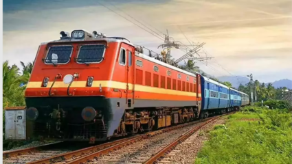 Akola News : मध्य रेल्वेच्या कर्मचाऱ्यांचा सन्मान! सुरक्षा सेवेत उत्कृष्ट कामगिरी