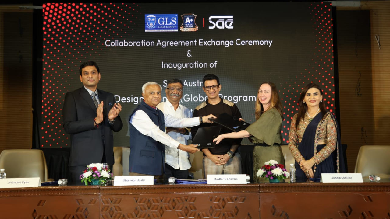 भारतातील पहिलाच ग्लोबल B. Design (Hons.) प्रोग्राम! उपलब्ध होणार आंतरराष्ट्रीय करिअरच्या संधी