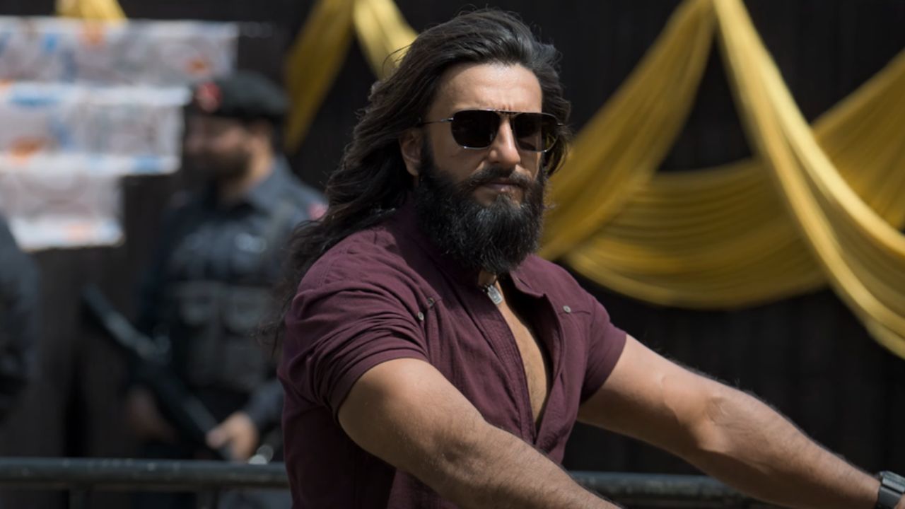 ‘Dhurandhar’ च्या निर्मात्यांनी कमावला बक्कळ पैसा! बॉलीवूडमध्ये पहिल्यांदाच ‘इतक्या’ कोटींचा अकडा पार