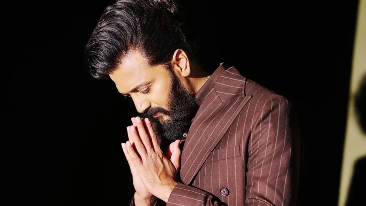 Riteish Deshmukh Birthday: वडील मुख्यमंत्री, भाऊ नेता; तर स्वतः ने सिनेमासृष्टीत आजमावले नशीब आणि बनला मोठा अभिनेता