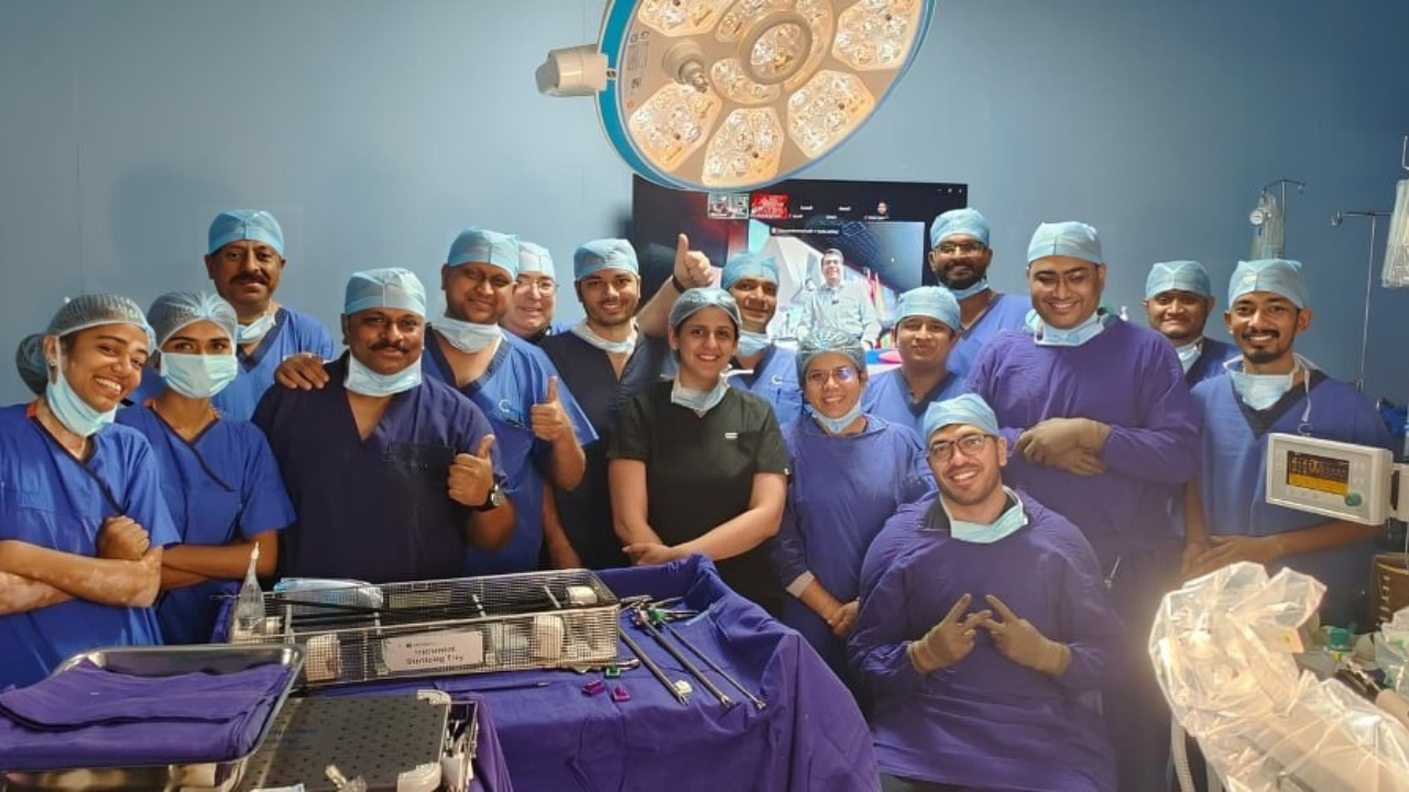 रुग्ण मुंबईत सर्जन शांघायमध्ये, अंबानी हॉस्पिटलमध्ये भारतातील पहिली क्रॉस-बॉर्डर रोबोटिक शस्त्रक्रिया यशस्वी