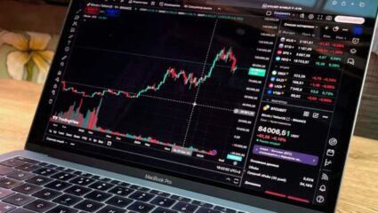 Stock Market Today: एनटीपीसी ग्रीन एनर्जीसह आज करा ‘या’ शेअर्सची खरेदी, बाजार तज्ज्ञ सुमीत बगडिया यांनी केली शिफारस