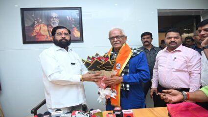 MNS leader joins Shiv Sena : मनसेचा विश्वासू शिलेदार आता शिंदेंचा साथीदार; शिंदे यांच्या उपस्थितीत केला शिवसेनेत प्रवेश