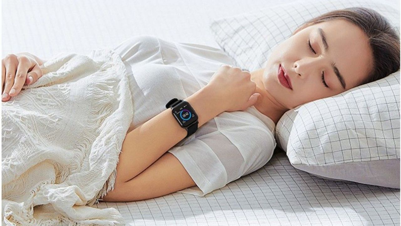 Tech Tips: स्मार्टवॉच घालूनच झोपताय? 90 टक्के लोकं करतात ही मोठी चूक, सत्य वाचून तुम्हीही घाबराल