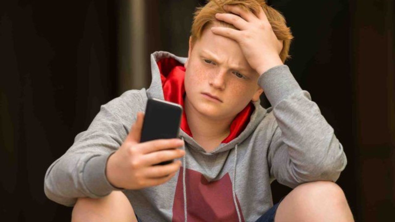 ऑस्ट्रेलियाचं ऐतिहासिक पाऊल! 16 वर्षांपेक्षा कमी वयाच्या मुलांना सोशल मीडियावर ‘No Entry’, असा निर्णय घेणार ठरला पहिला देश