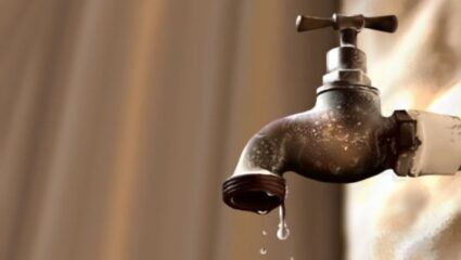 Chandrapur News: राजुरा शहरात दुषित पाणीपुरवठा सुरु, नागरिकांच्या आरोग्याचा प्रश्न ऐरणीवर!