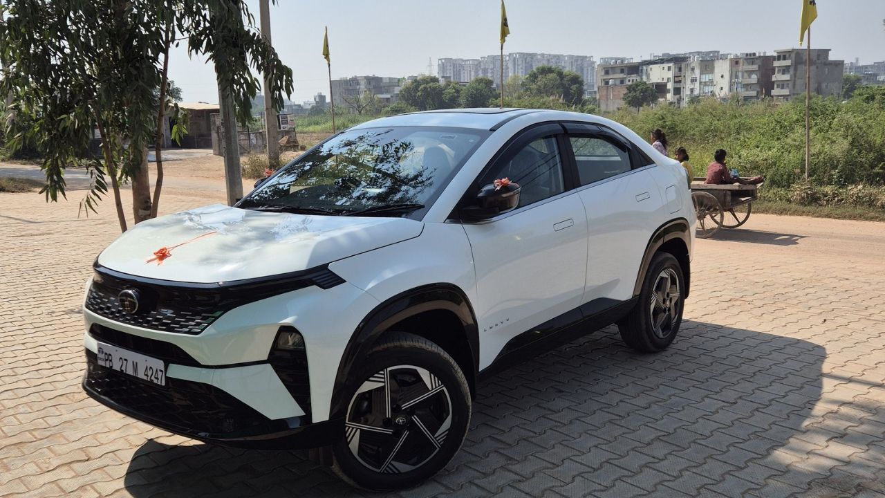 या’ SUV ला ग्राहकांनी लांबूनच केला नमस्कार! अचानक 79 टक्क्यांनी विक्री आपटली, कंपनी टेन्शनमध्ये