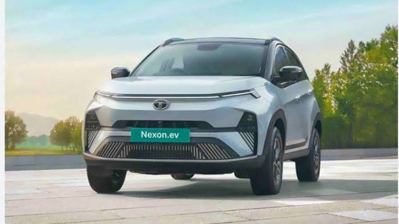 हम खडे तो सबसे बडे! Tata Motors च्या ‘या’ Electric Car ने ग्राहकांची मनं जिंकली, 1 लाख युनिट्स सोल्ड आऊट