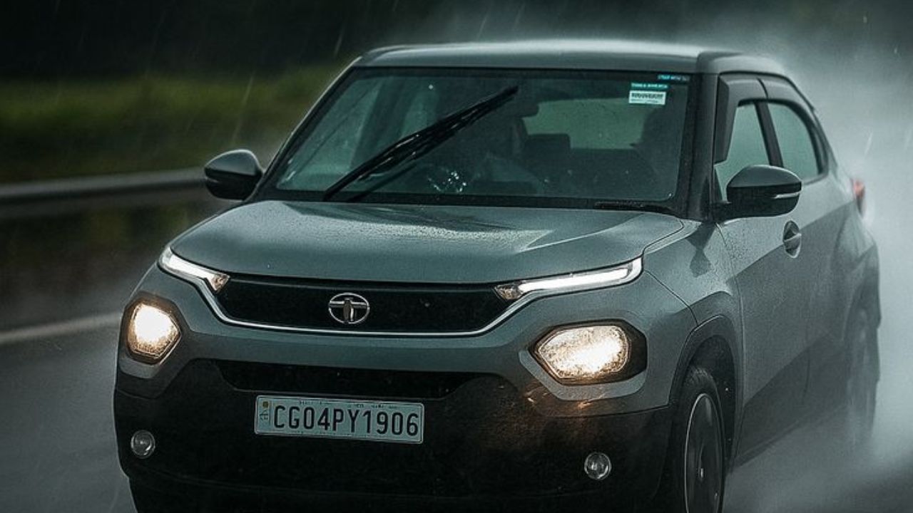 ग्राहकांच्या लाडक्या Tata Punch चा Facelift मॉडेल कधी होणार लाँच? कसे असतील फीचर्स आणि डिझाइन?