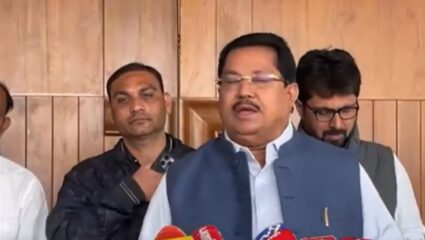 Nagpur News  : “जागा वाटपात कार्यकर्त्यांच्या भावनांचा आदर करा” -विजय वडेट्टीवार 