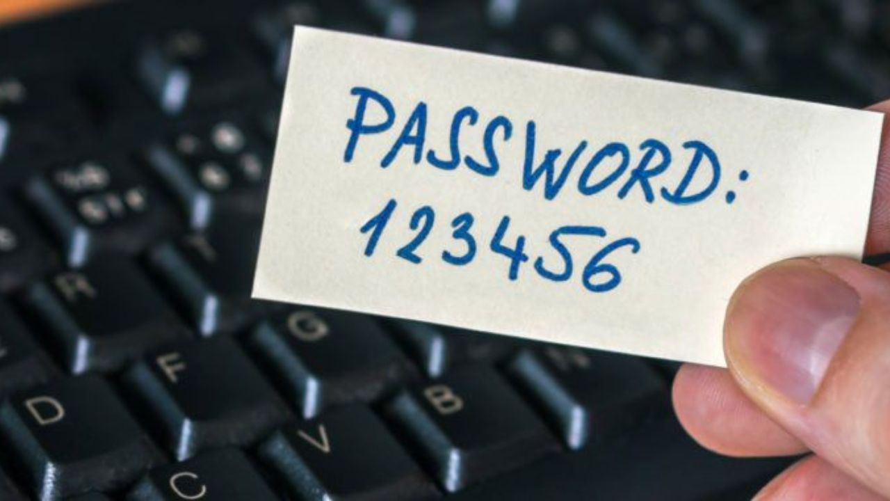 Year Ender 2025: फक्त एक चूक आणि अकाऊंट… 2025 मधील सर्वात कमजोर पासवर्ड्सची यादी समोर, जाणून घ्या