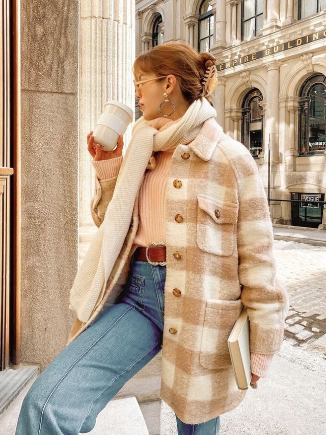 हिवाळ्यात हे कपडे देतील फॅशनेबल वाईब