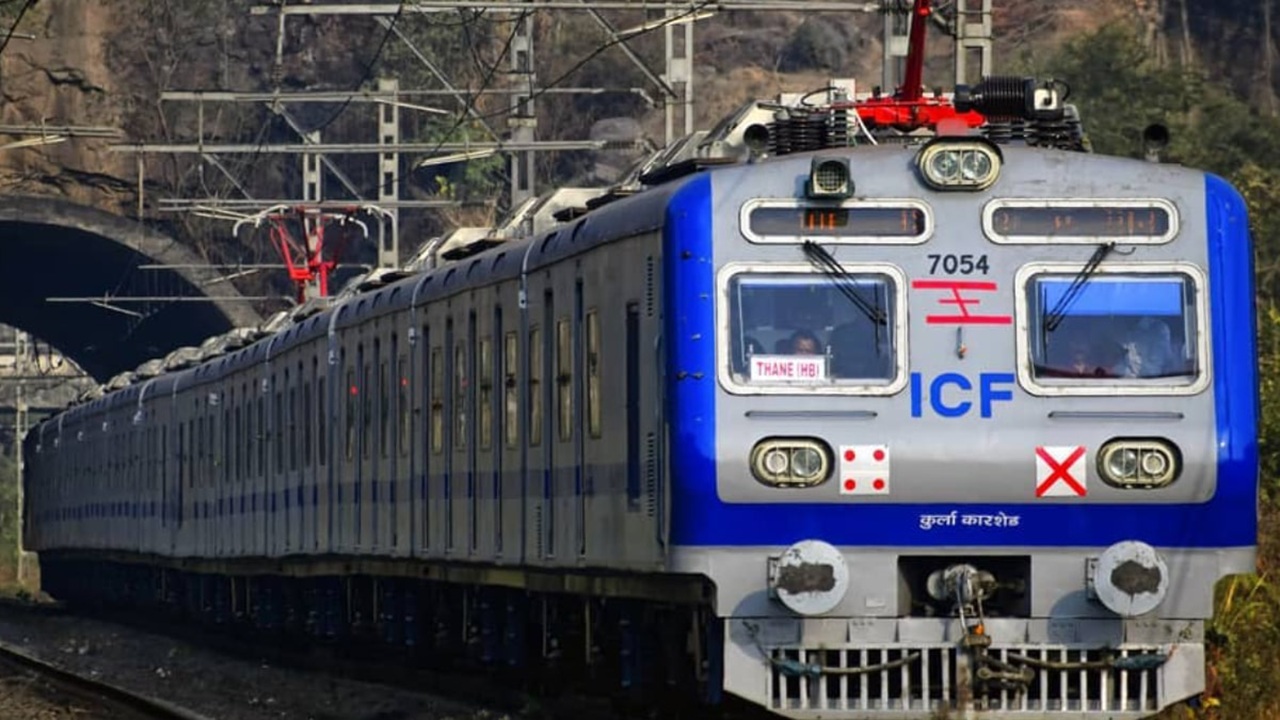 CSMT-Panvel लोकल प्रवास होणार गारेगार, ‘या’ तारखेपासून हार्बर मार्गावर धावणार एसी लोकल