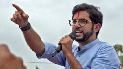 Aaditya Thackeray : “…म्हणून वरळीतील त्या बंडखोरांना उमेदवारी दिली नाही”, आदित्य ठाकरेंनी सांगितलं कारण