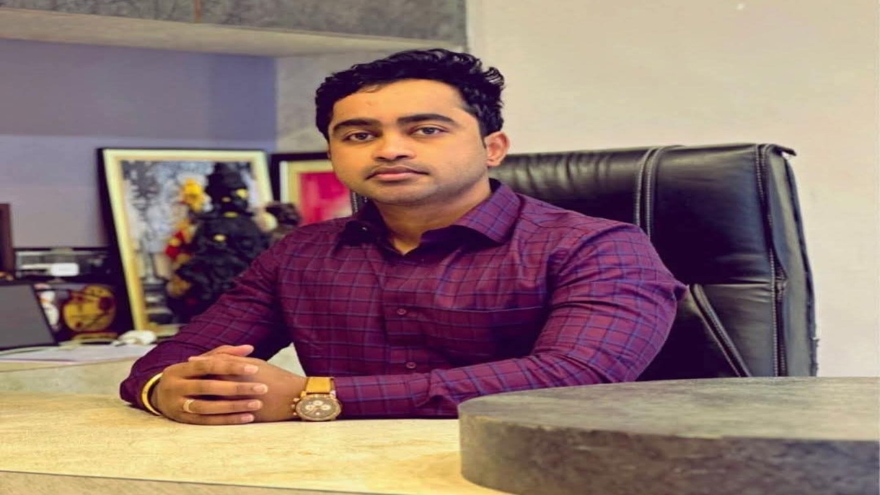 Municipal Corporation Election 2026 : धाराशिवच्या उपनगराध्यक्षपदी अक्षय ढोबळे, १३ मतांनी विजय