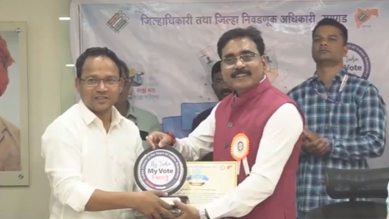 Alibaug : मतदान हा लोकशाहीचा कणा; मतदारांनी अधिकार बजावावेत – किशन जावळे