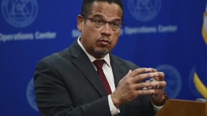 धर्म बदलून घेतली होती कुराणवर शपथ; Joharan Mamdani पूर्वी ‘या’ नेत्याने रचला इतिहास