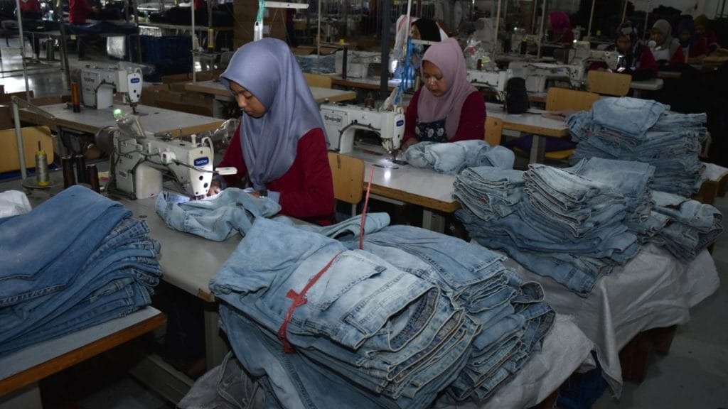 Bangladesh Textile Industry: १ फेब्रुवारीपासून सूत गिरण्या बंद? बांगलादेशात उद्योगसंकट