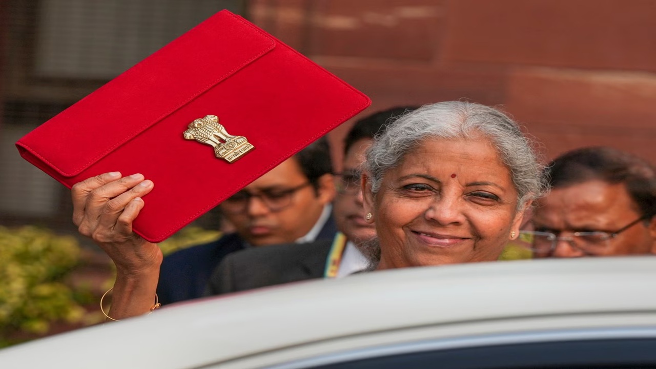 Budget 2026 : अर्थसंकल्पात करदात्यांना मिळू शकते भेट, आर्थिक सर्वेक्षणात काय म्हटलं? जाणून घ्या