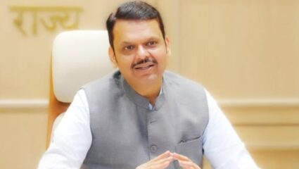 ठाकरेंच्या युतीचा फटका सर्वात जास्त राज ठाकरेंना…! देवेंद्र फडणवीसांनी सांगितली राजनीती