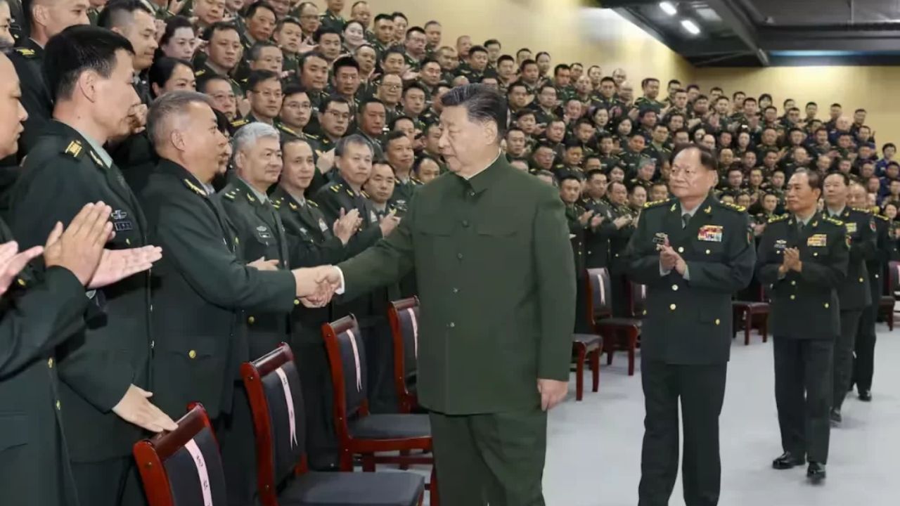 China Coup : चीनमध्ये सत्तापालटाचा थरार! दोन बड्या जनरल्सना बेड्या; लष्कराने थेट शी जिनपिंग यांनाच दिले आव्हान