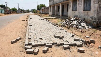 नागरिकांच्या जीवाशी खेळ! धाराशिव सार्वजनिक बांधकाम विभागात भ्रष्टाचाराचा कळस, ब्लॉक फुटपाथच्या नावाखाली कोट्यवधींचा अपहार