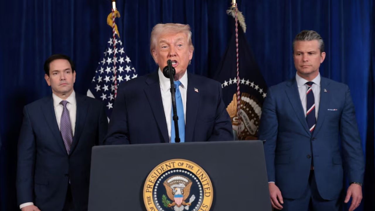 काय आहे Donroe Doctrine? व्हेनेझुएलानंतर ट्रम्पने ‘या’ देशांना दिली सरकार उलथवून टाकण्याची धमकी