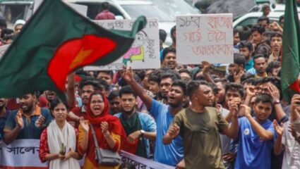 Bangladesh Election : पितृसत्तेचा नंगा नाच! स्त्रियांचं मत हवं, पण नेतृत्व नको; बांगलादेश निवडणुकीत महिलांना ‘बाहेरचा रस्ता’