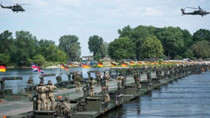 War Alert : जगाचा नकाशा बदलणार? NATOने केले बंड; Greenlandसाठी जर्मनी मिलिटरी युद्धसज्ज, ट्रम्प मात्र अस्वस्थ