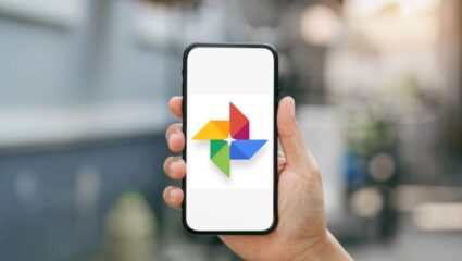 एक क्लिकमध्ये मीम तयार! Google Photos चं नवं फीचर युजर्ससाठी गेमचेंजर, असा करा वापर