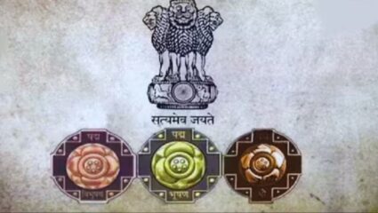 Padma Award 2026 : देशातील 45 मान्यवरांना पद्म पुरस्कार जाहीर; महाराष्ट्रातील चार भूमिपुत्रांचा समावेश, वाचा संपूर्ण यादी