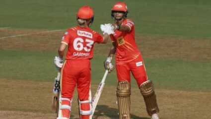 UP vs GT, WPL Live Update : Gujarat Giants चा UP समोर 207 धावांचा डोंगर! कर्णधार ऍशलेह गार्डनरचे तुफानी अर्धशतक 