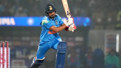 IND vs NZ ODI Series : केएल राहुलचा मोठा धमाका! विराट कोहली धोबीपछाड देत रचला इतिहास; आता एमएस धोनीचा ‘हा’ विक्रम रडावर 